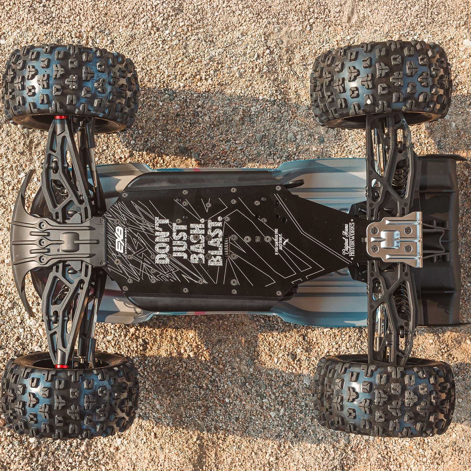 ARRMA Kraton 6S V6 4X4 BLX Brushless Monster 1/8 RTR vert ARA8608V6T3 - Image 19