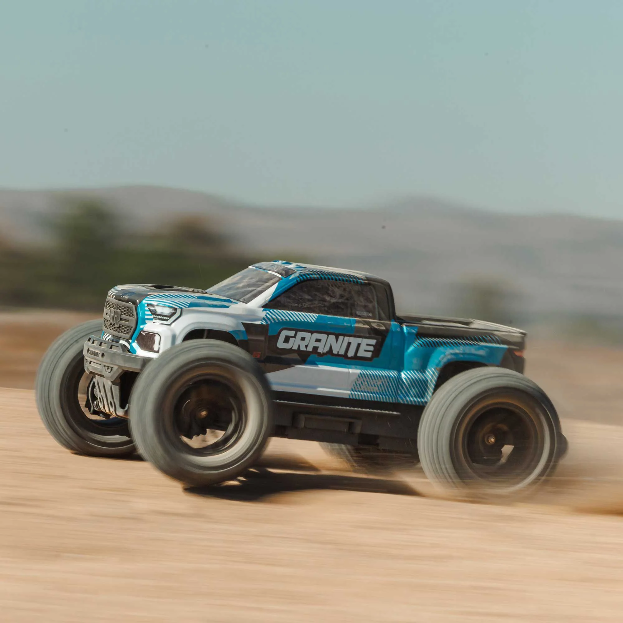 Arrma Monster Truck brushless GRANITE 223S DSC 4X4 RTR 1/10 bleu - ARA4302V4T1 - Image 12