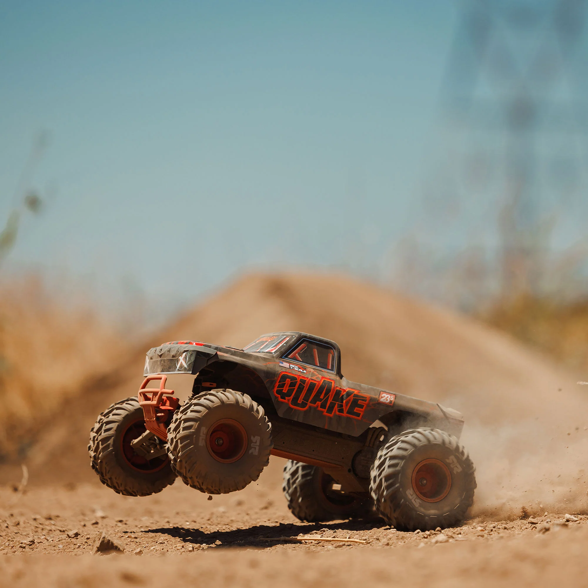 Arrma Monster Truck QUAKE 223S DSC 2WD RTR Brushless 1/10 rouge - ARA3537T1 - Image 24