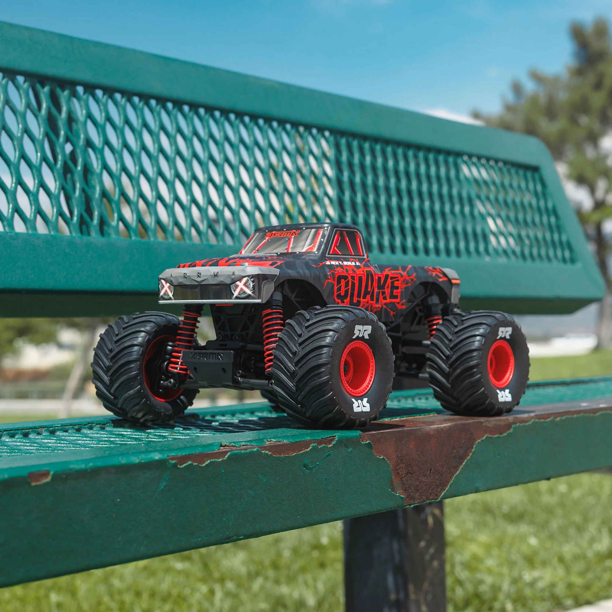 Arrma Monster Truck Quake GROM charbon 4X4 RTR 1/16 rouge - ARA2137T1 - Image 12