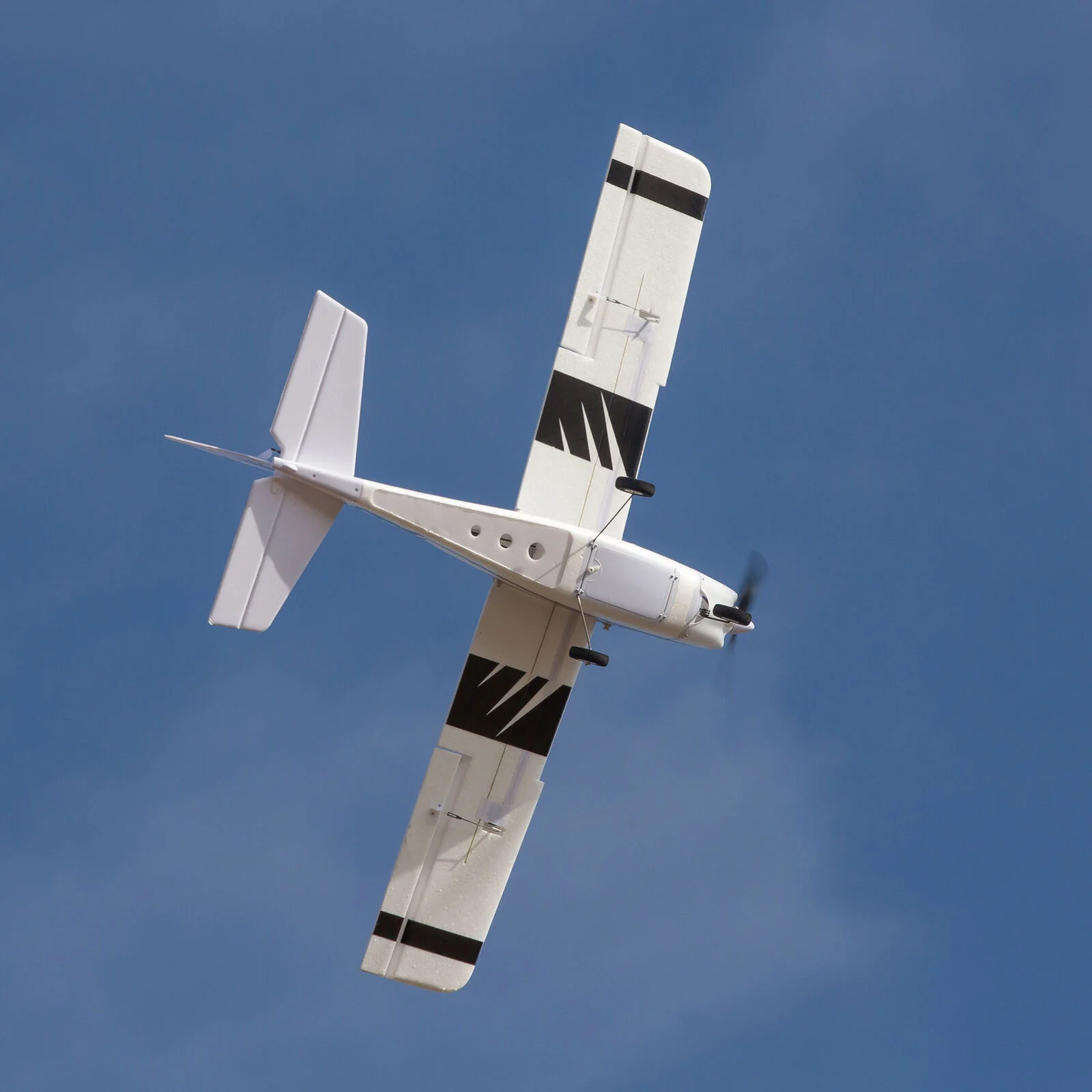 Avion de début télécommandé Apprenti S 2 1.2m RTF avec SAFE - HBZ310001 - Image 10