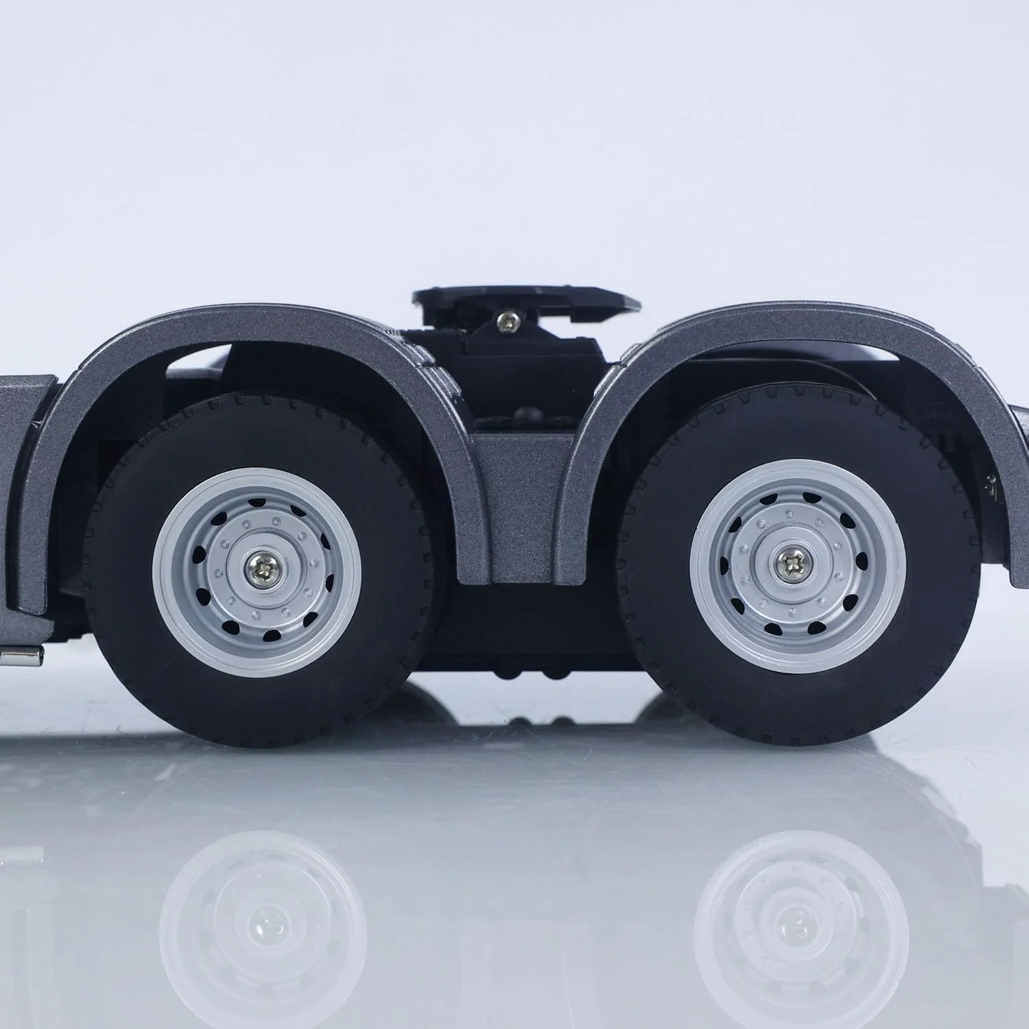 Camion Huina Scania 770S RC Truck RTR gris 1501 - Image 7
