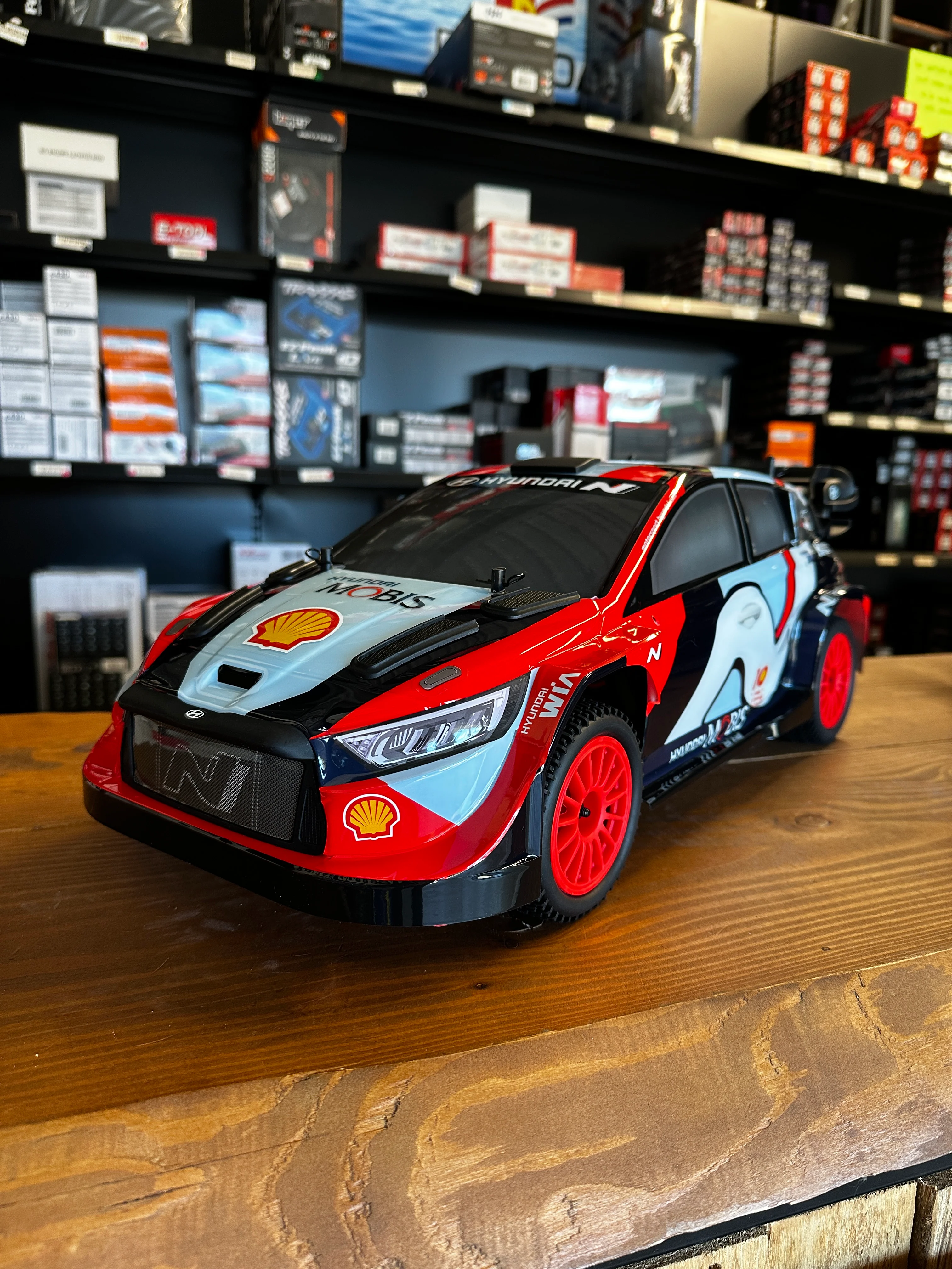 Carisma 1/8 brushless M48S Hyundai I20N rally1 hybride RTR - 90168 - Image 2
