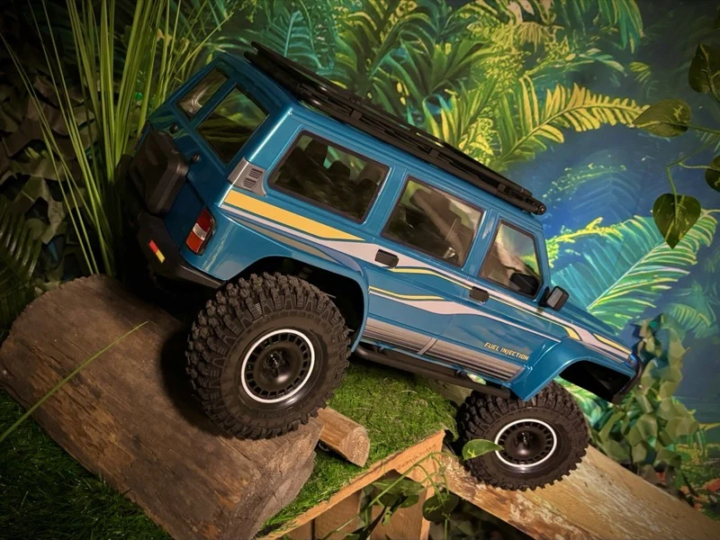 Crawler Absima CR4.4 PATROL 4wd 1/10 RTR 12040 light blue - Image 6