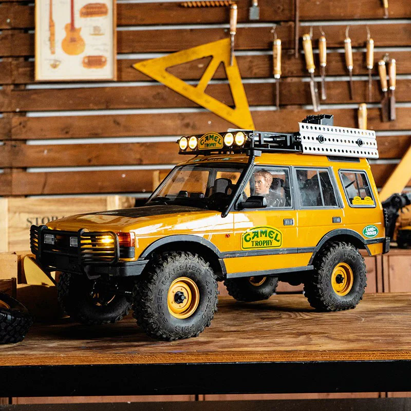 Crawler FMS 1/10 Land Rover Discovery 1st-Gen FCX10 Scaler ARTR kit (RS) FMS11043RS - Image 4