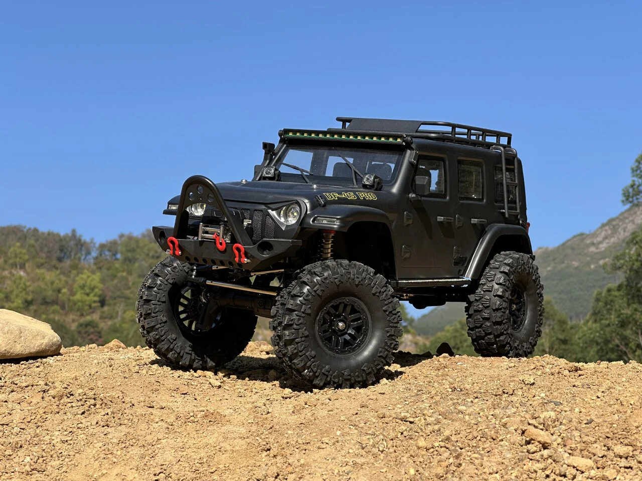 DF Models Crawler RC DF-04S PRO 1/10 Scale Noir mat – Brushless RTR - Image 6