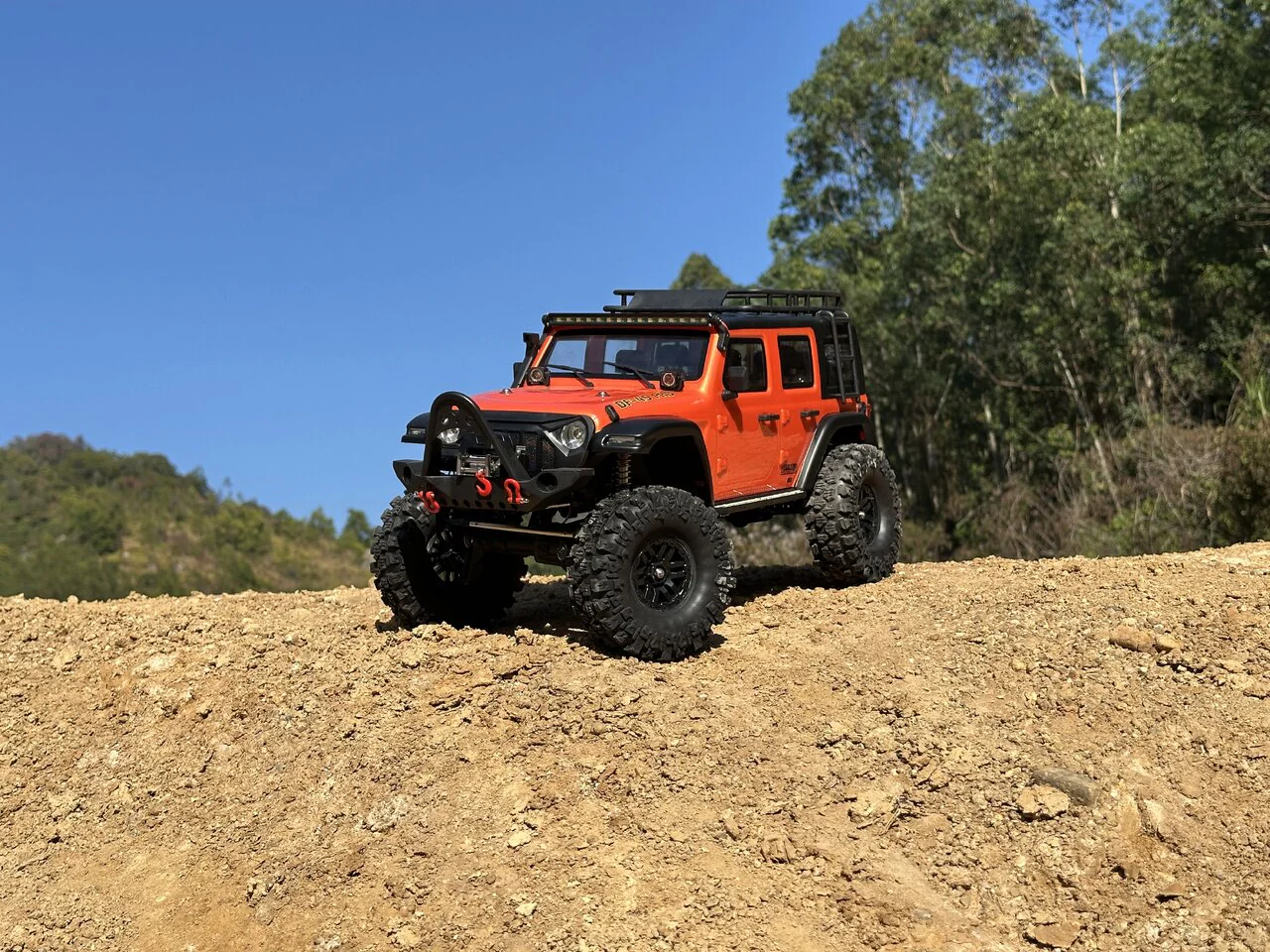 DF Models Crawler RC DF-04S PRO 1/10 Scale orange – Brushless RTR - Image 10