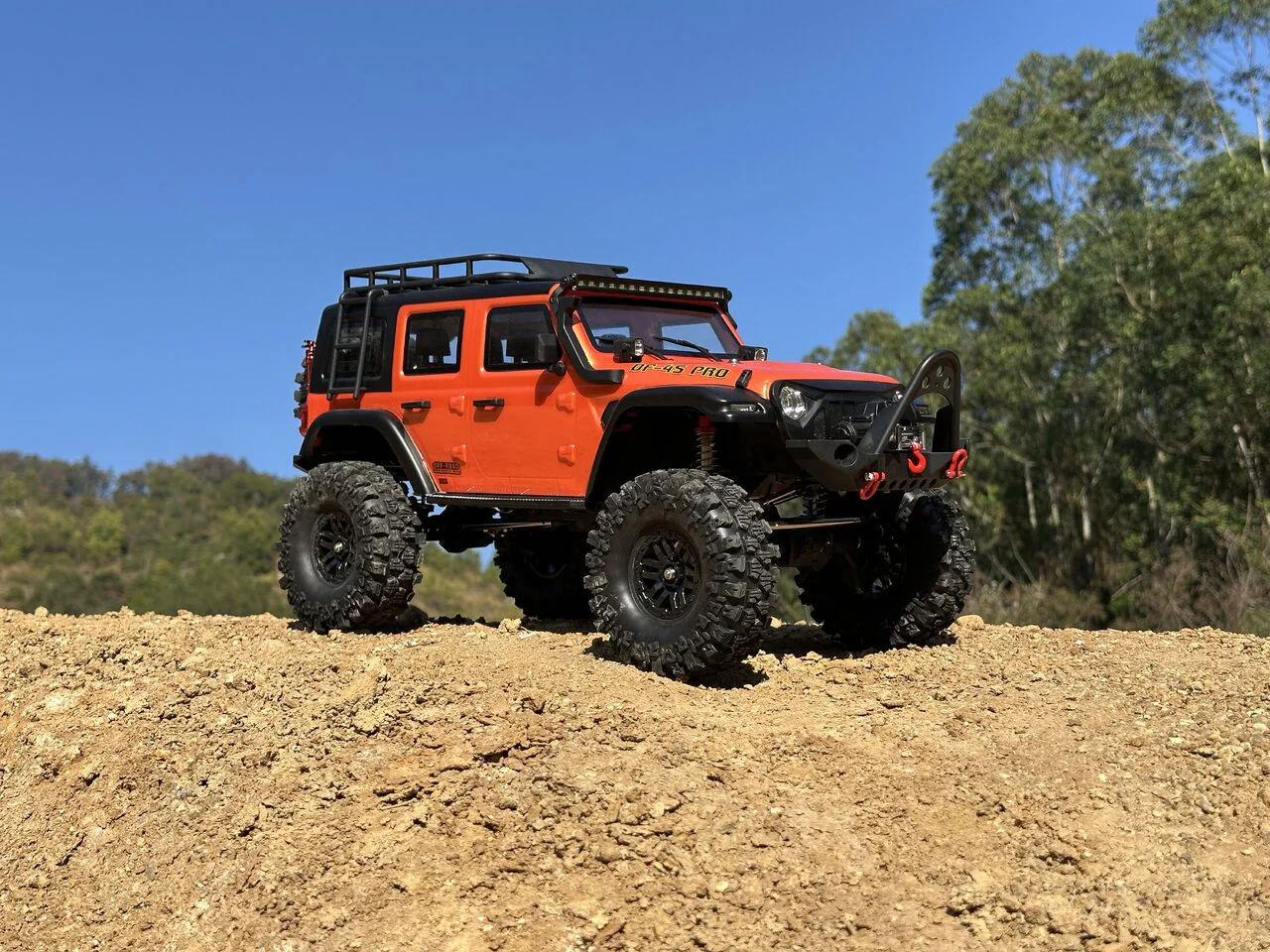 DF Models Crawler RC DF-04S PRO 1/10 Scale orange – Brushless RTR - Image 12