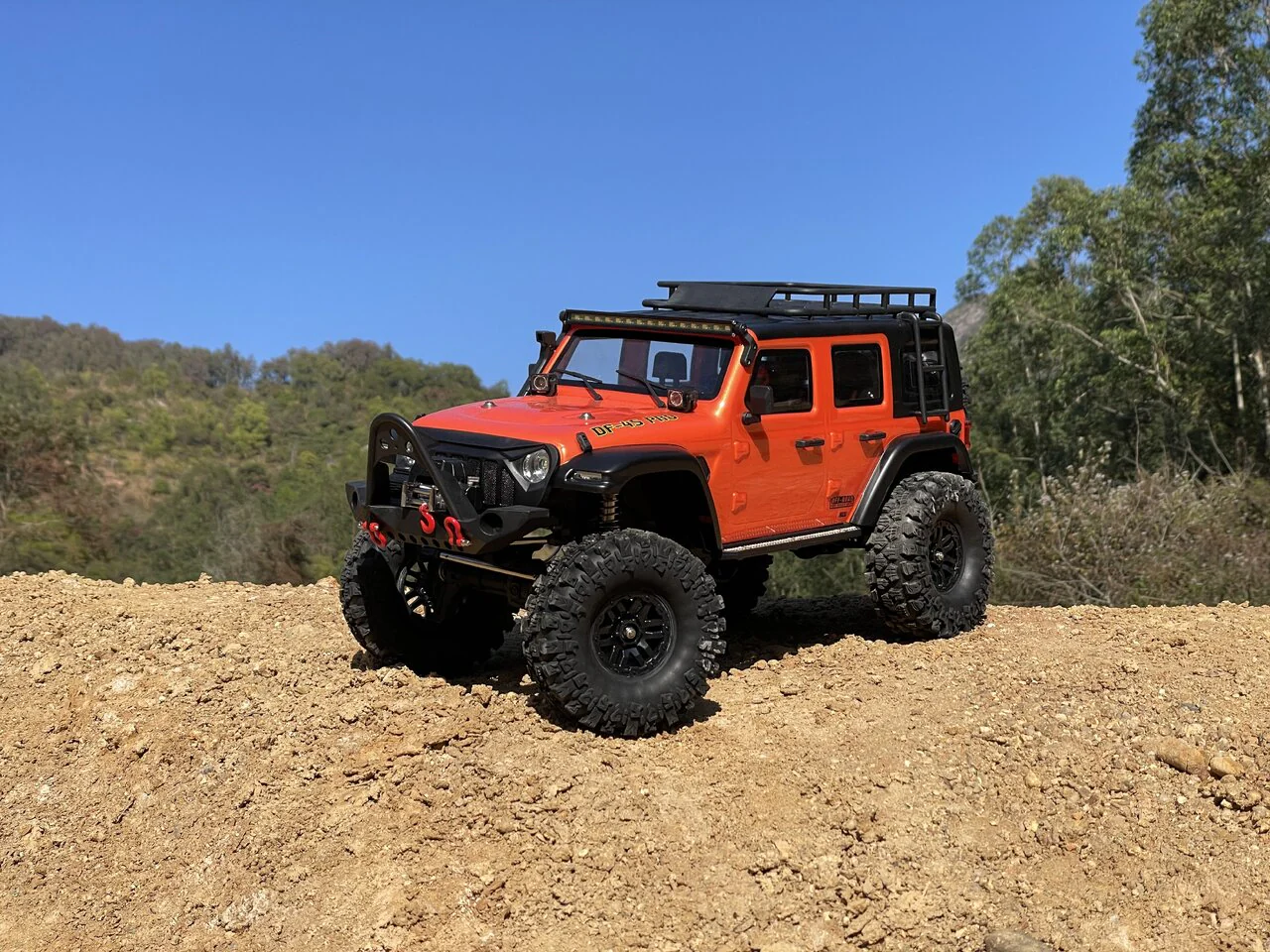 DF Models Crawler RC DF-04S PRO 1/10 Scale orange – Brushless RTR - Image 2