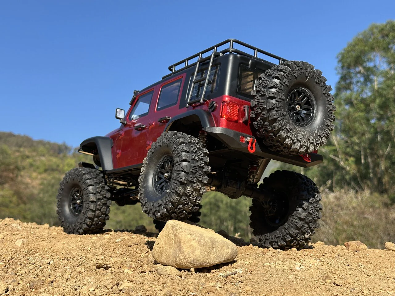 DF Models Crawler RC DF-04S PRO 1/10 Scale rouge métal – Brushless RTR - Image 11