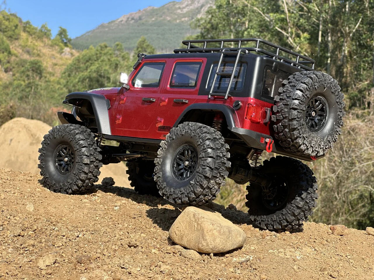 DF Models Crawler RC DF-04S PRO 1/10 Scale rouge métal – Brushless RTR - Image 6