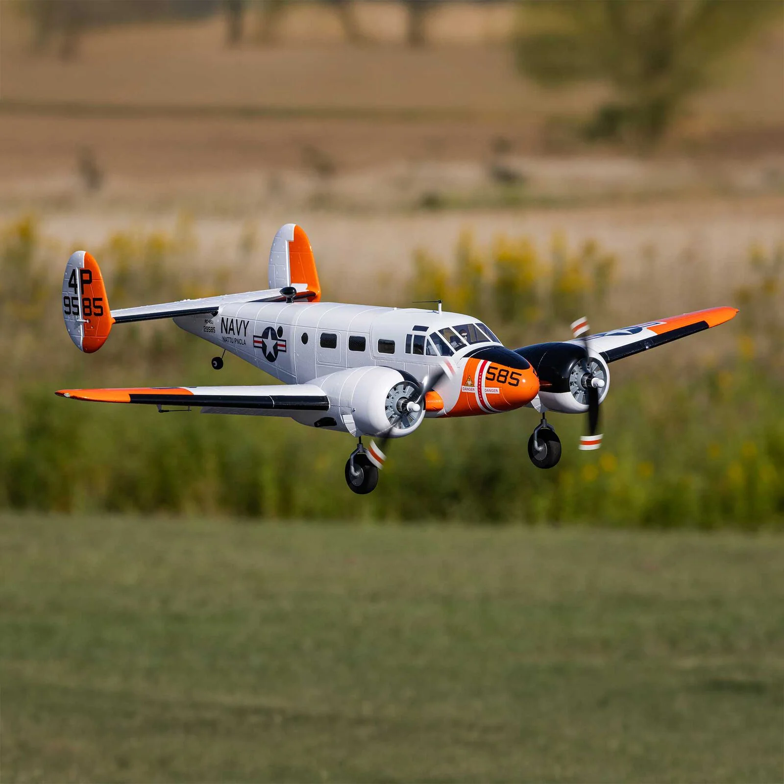 E-Flite Beechcraft D18 RC-45J 1.5m AS3+ SAFE BNF EFL3726 - Image 15