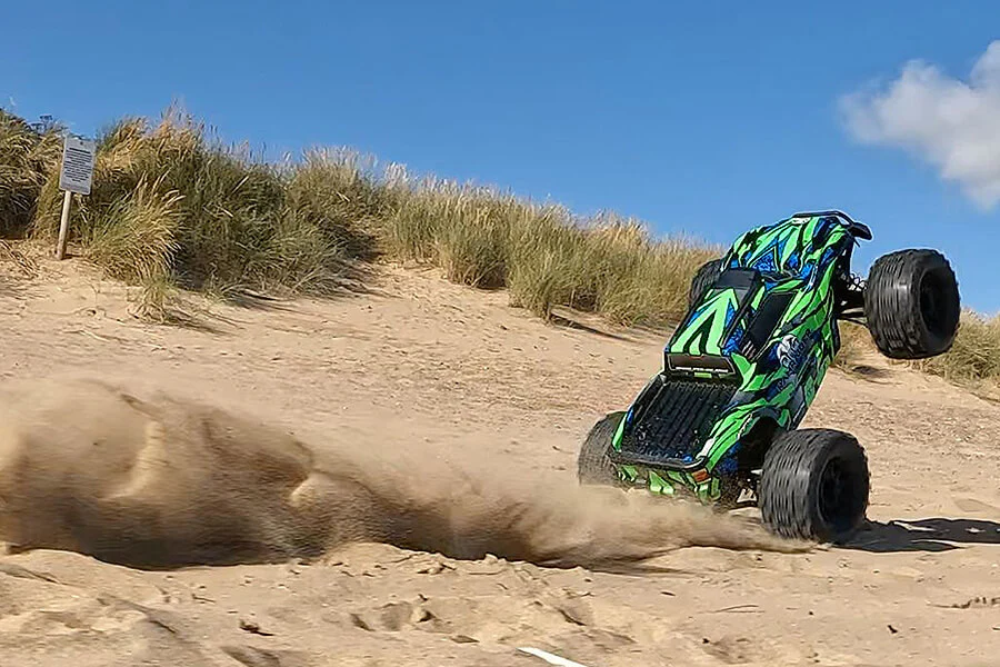 FTX Ramraider Monster Brushless 4x4 RTR 1/10 - 5497GB - Image 6