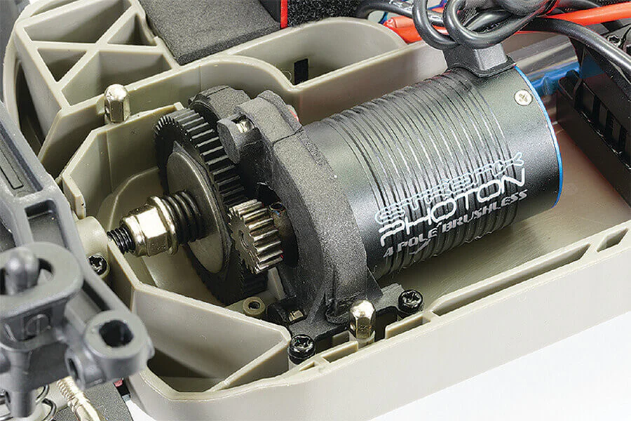 FTX Ramraider Monster Brushless 4x4 RTR 1/10 - 5497RB - Image 17