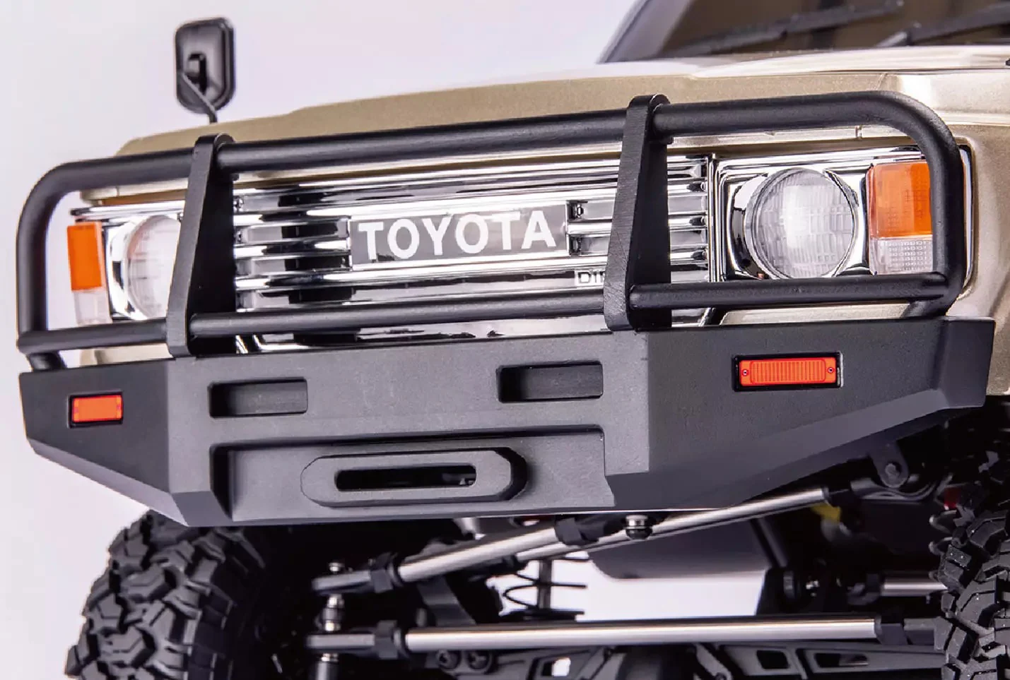 Kyosho KC10 Toyota Land Cruiser 60 Crawler 4WD 1/10 - 34801T1B - Image 11