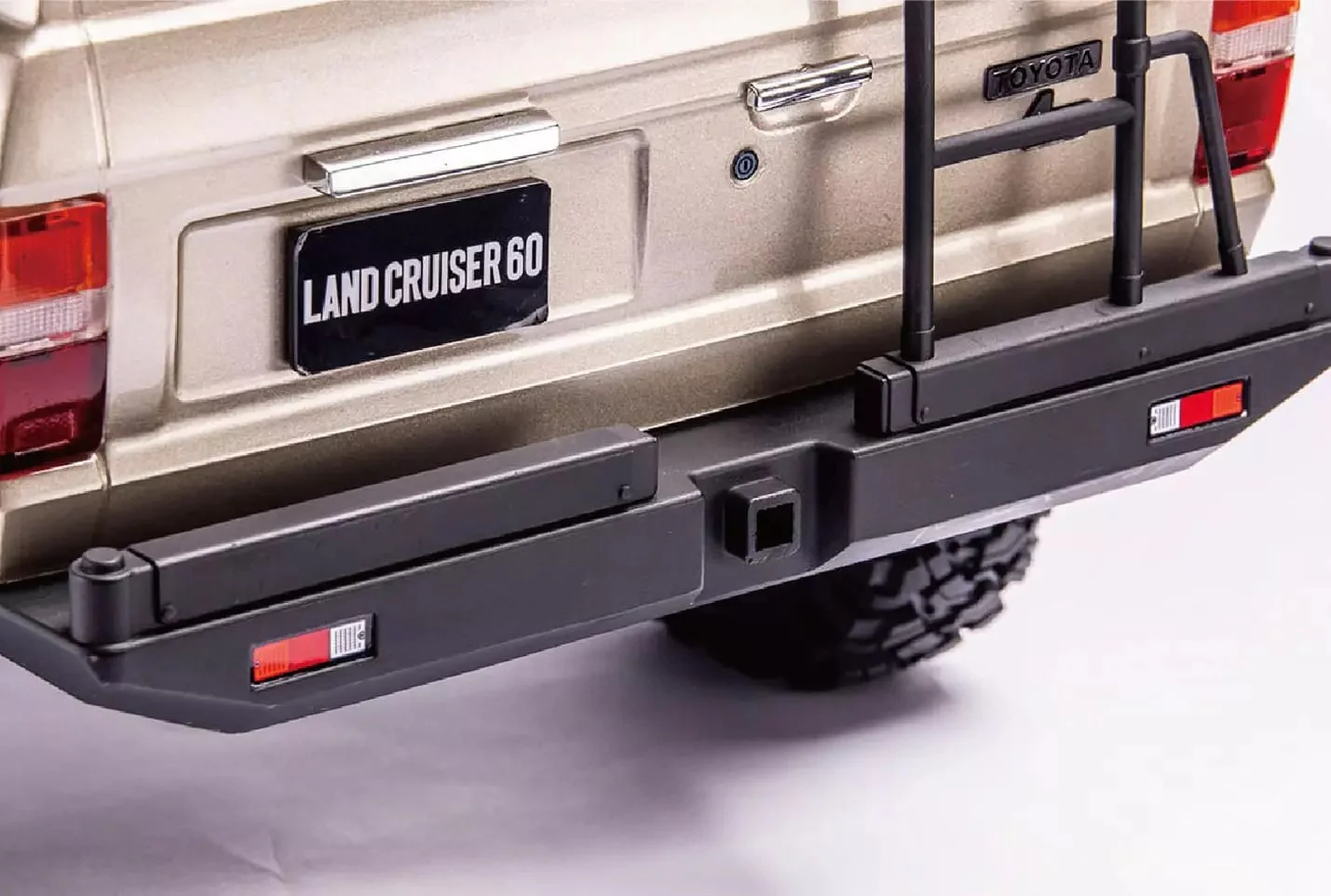 Kyosho KC10 Toyota Land Cruiser 60 Crawler 4WD 1/10 - 34801T1B - Image 12