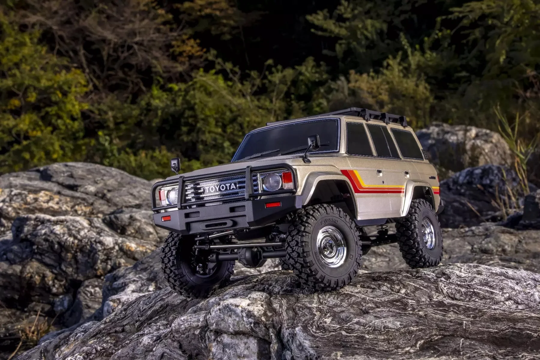 Kyosho KC10 Toyota Land Cruiser 60 Crawler 4WD 1/10 - 34801T1B - Image 2