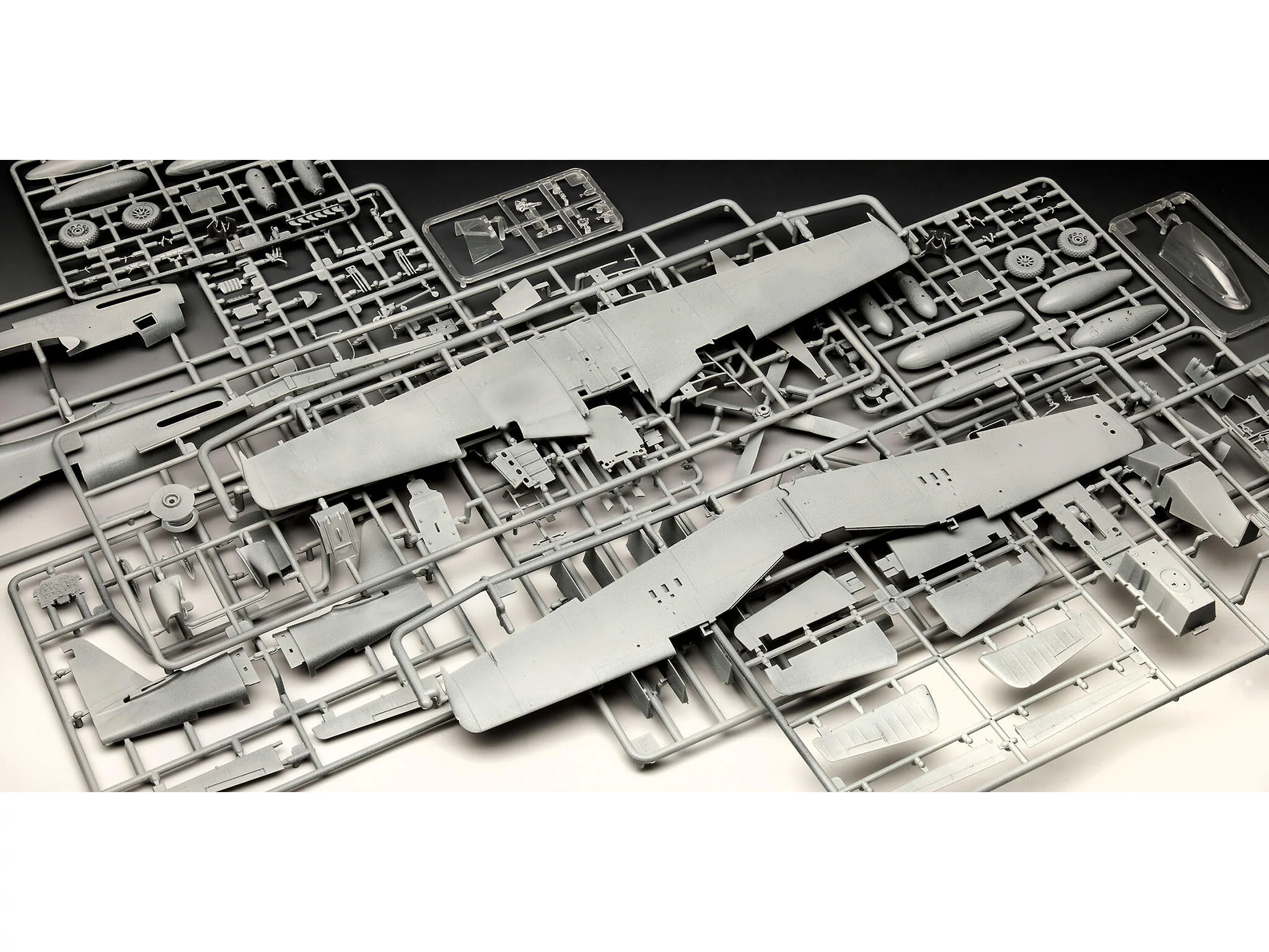 Maquette avion Revell 03944 P-51D-5NA Mustang - Image 7