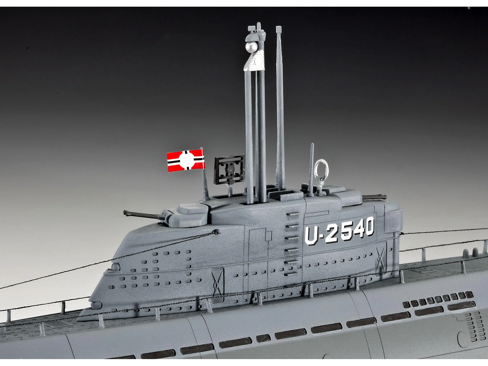 Maquette sous marin Revell 05078 U-BOAT TYP XXI U 2540 avec intérieur - Image 6