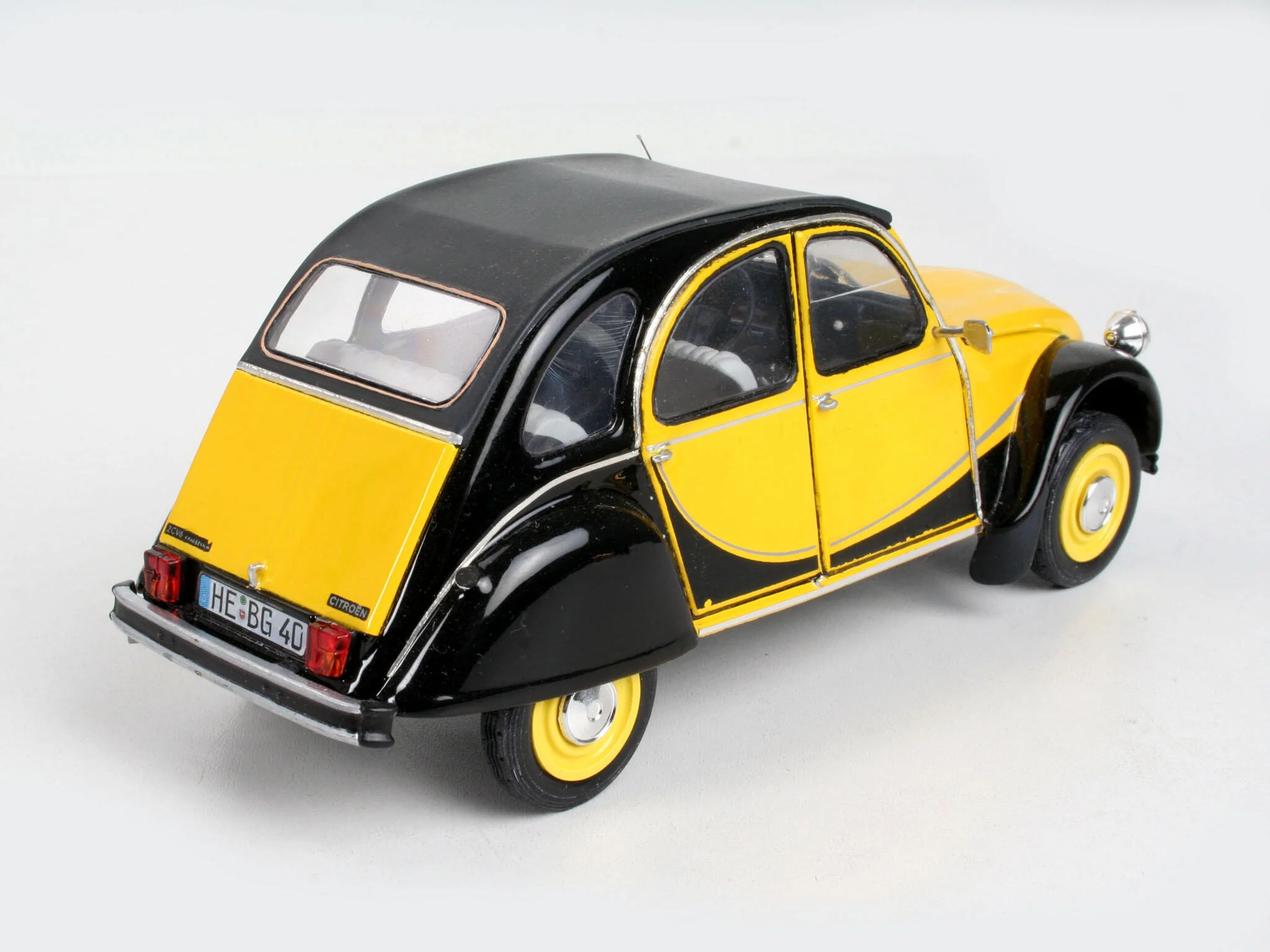 Maquette voiture Revell 07095 Citroen 2CV "Charleston" - Image 4