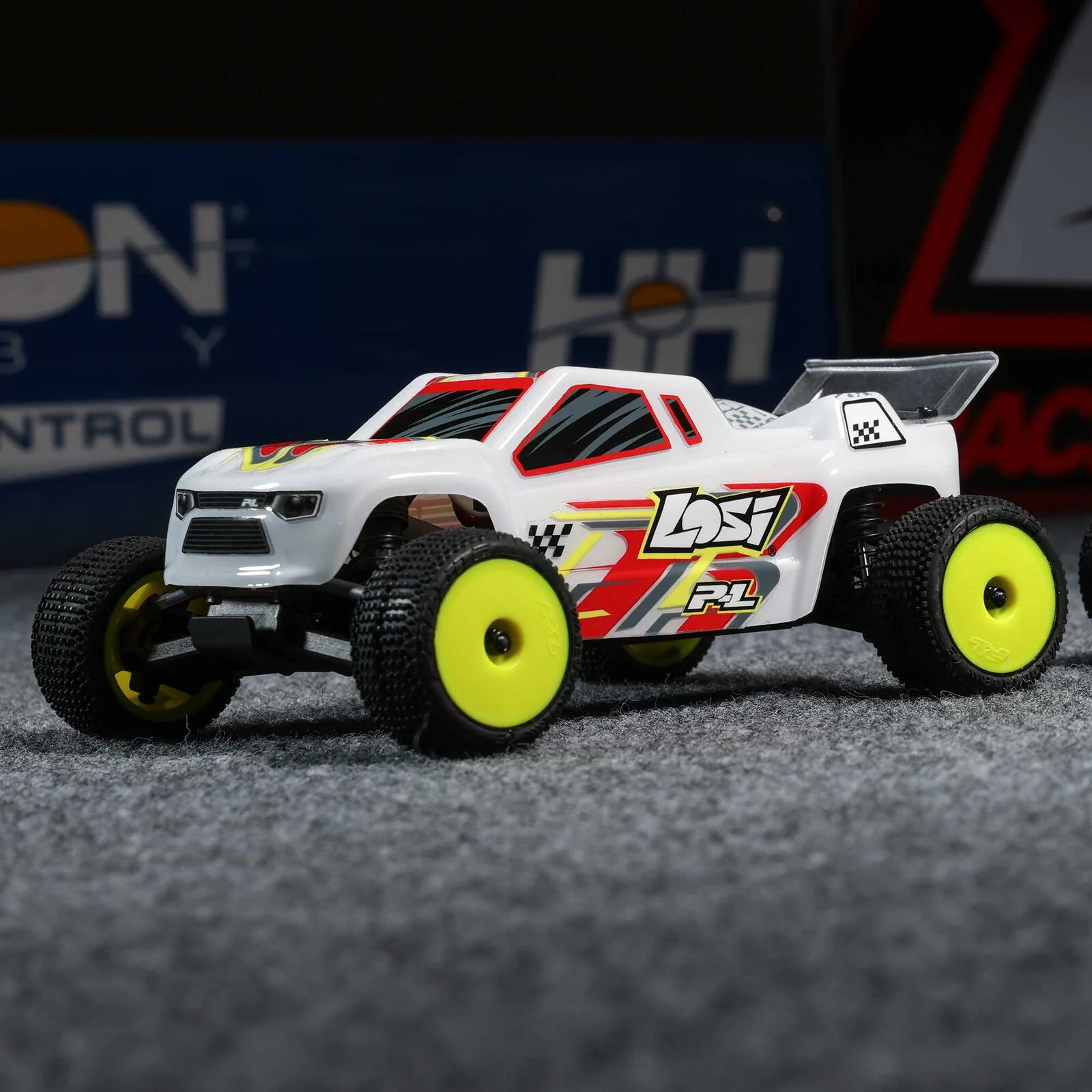 Stadium truck Losi 1/28 Micro-T 2S 2WD RTR blanc LOS-1392T1 - Image 7