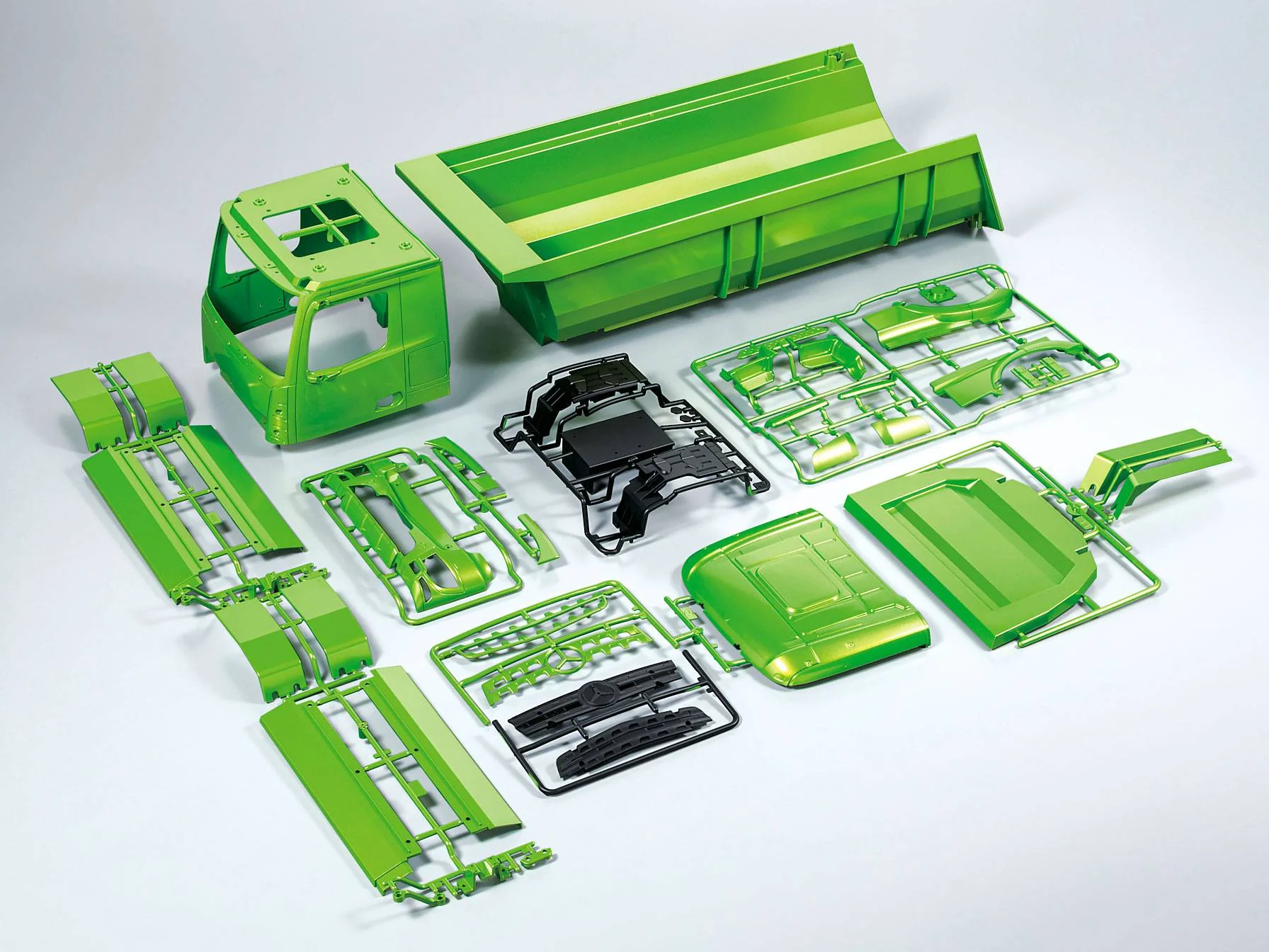 Tamiya Camion Benne Mercedes Arocs 4151 8x4 KIT Vert 47523 - Image 3