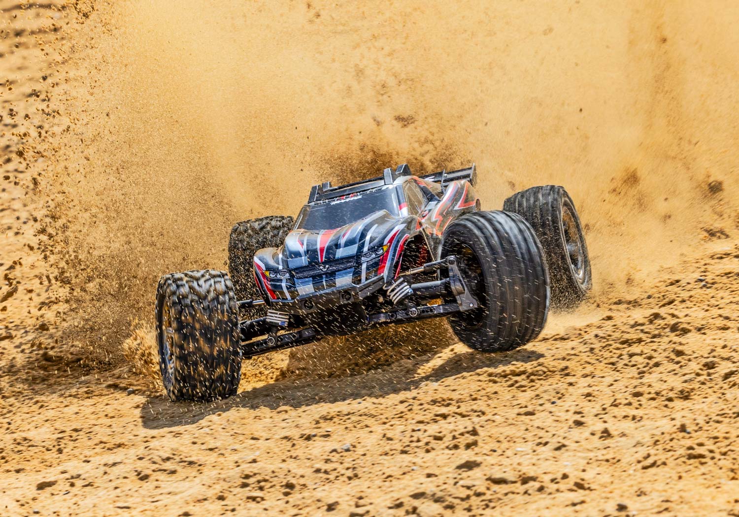 Traxxas Rustler 4x4 HD VXL Brushless 1/10 RTR - 67376-4 rouge - Image 2