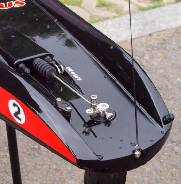 Voilier Radiocommandé Focus V3 RTR - 1 mètre - 2.4Ghz - Joysway 8812 V3 rouge - Image 7